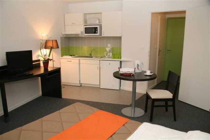 Nemea Appart Hotel Home Suite Nancy Centre Экстерьер фото